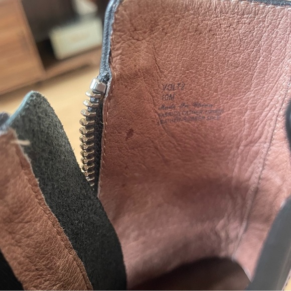 Donald J Pliner Volt2 Leather Black Heeled Boots with snakeskin tip sz 10M - Picture 7 of 7